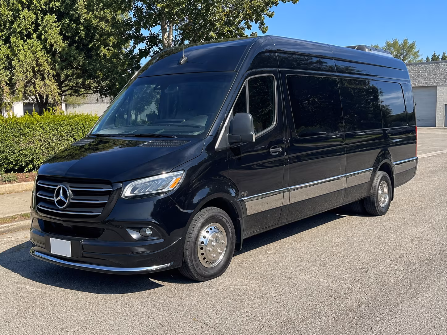 20 passenger sprinter van